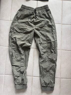 Small Wilo Women's Drawstring Jogger Pants